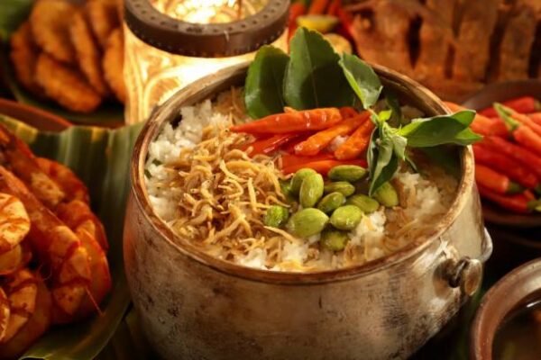 istockphoto-1177033698-612x612 Paketan Nasi Liwet